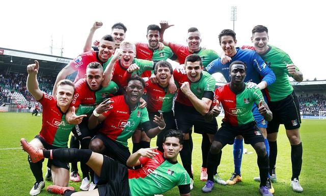 主帅不仅需 主帅不仅需