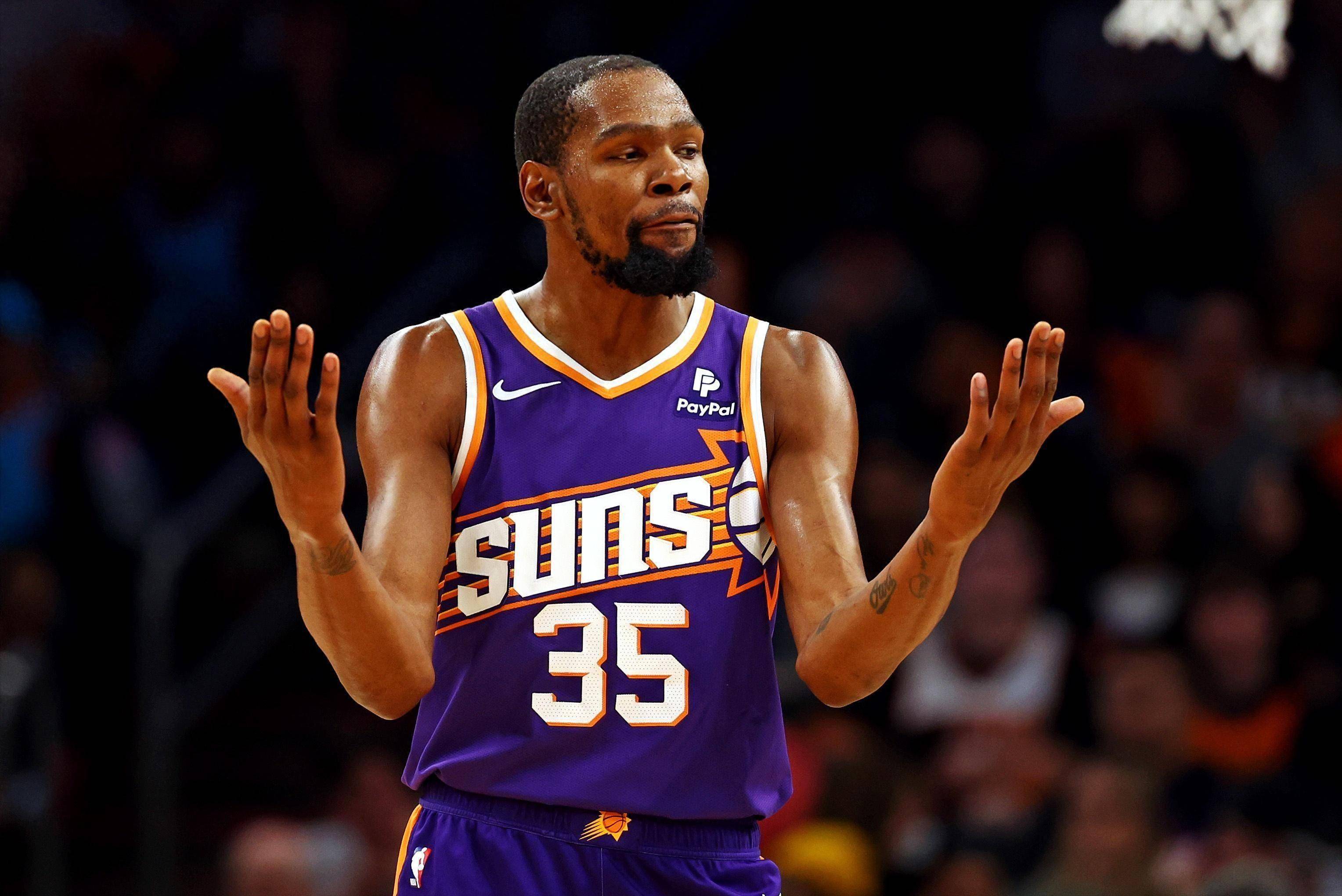 刘易斯在他 刘易斯在他