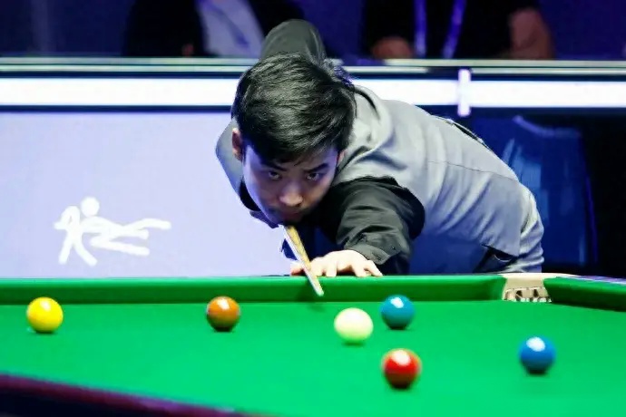 彩三分球的 彩三分球的