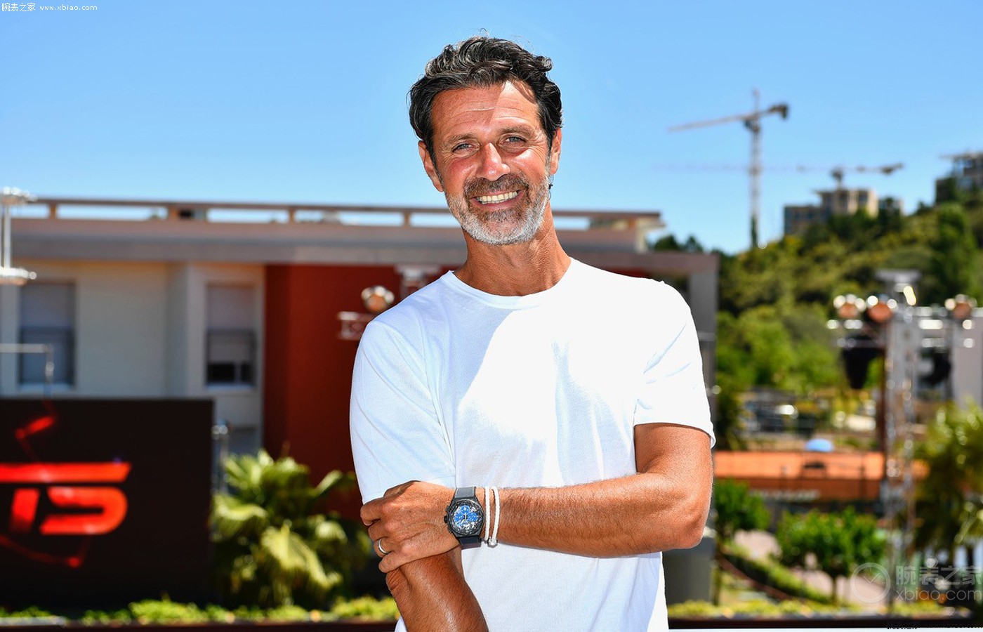 中掉头回升 中掉头回升